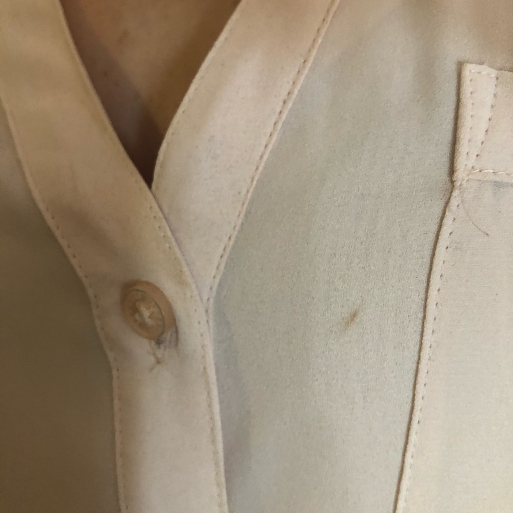 Express button down - Picture 3 of 3